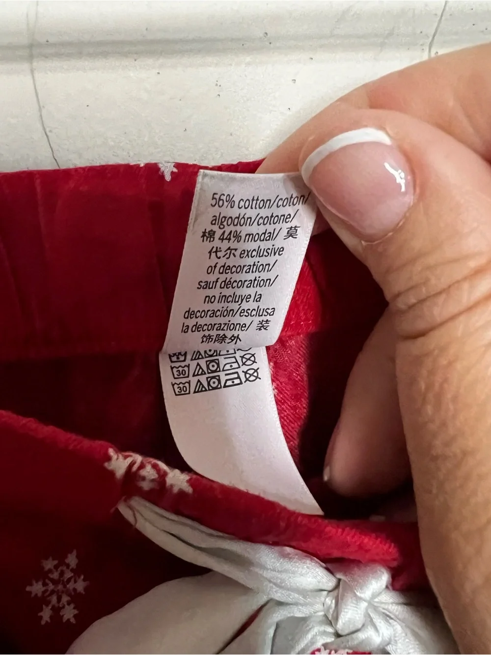 Victoria’s Secret Lipstick Red White Snowflake Short Sleeve Flannel Pajama Set
